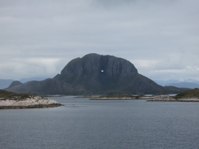 Hurtigruten_2015-06-26_17-38-4